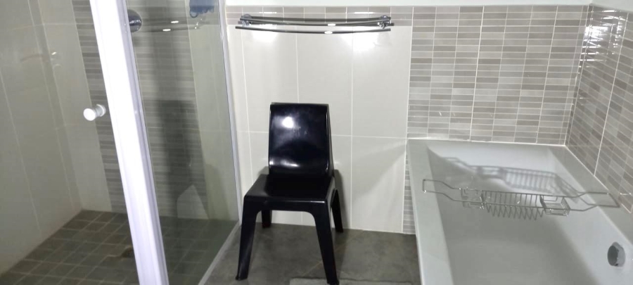 4 Bedroom Property for Sale in Jeffreys Bay Central Eastern Cape